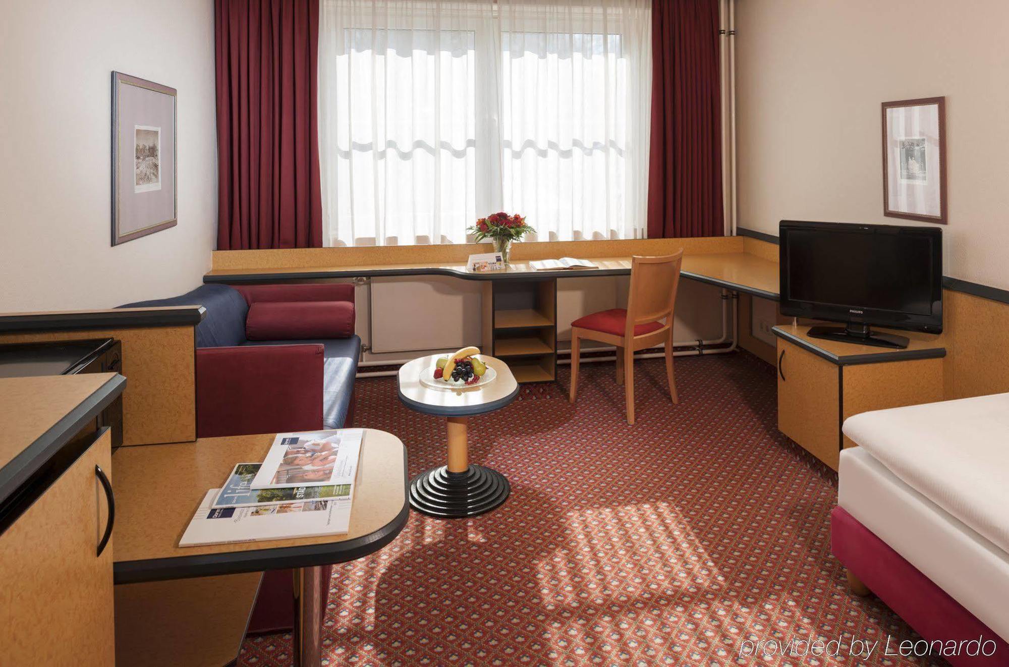 Dorint Airport-Hotel Berlin-Tegel Exteriör bild
